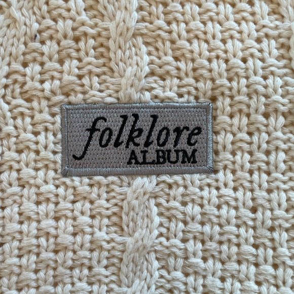 Taylor Swift Folklore Cardigan with star patches - Picture 2 of 5